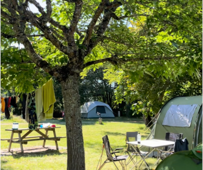 Pitch camping-car / caravan / tent