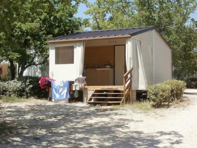 Rapid'home Standard 20 m² (2 bedrooms, 4 adults max + 1 child) with private facilities