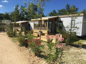 Mietunterkunft - Home Flower Premium 30M² (3 Zimmer) + Überdachte Terrasse 16M² - Flower Camping l'Epi Bleu