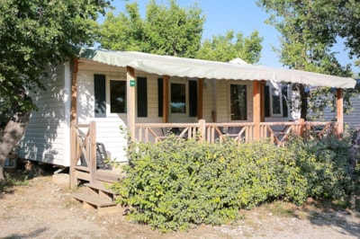 Mobile home Confort 30m² (3 bedrooms) + sheltered terrace 10m²