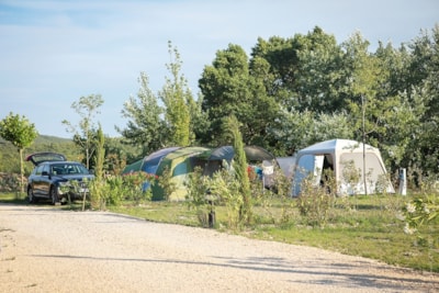 Comfort Package (1 tent, caravan or motorhome / 1 car / electricity 10A)