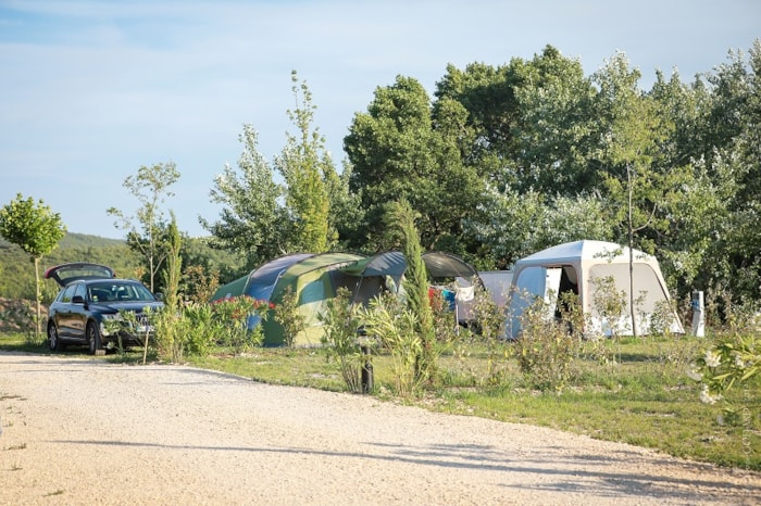 Forfait Confort (1 Tente, Caravane Ou Camping-Car / 1 Voiture / Électricité )