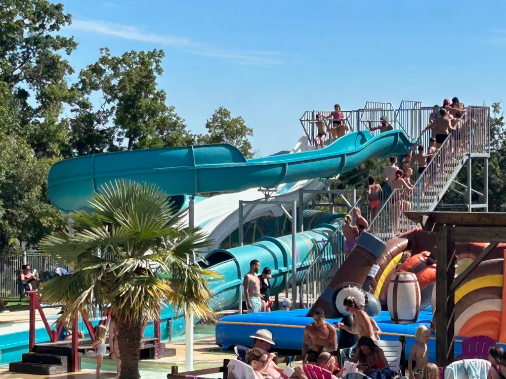 Flower Camping l'Epi Bleu - image n°13 - UniversalBooking