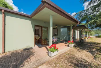 Huuraccommodatie(s) - Bungalow - 2 Slaapkamers - Incl. 2 Pers. - Camping Village Il Poggetto