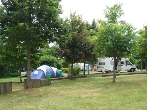 Standplaats + tent of caravan