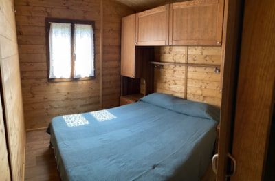 Chalet with two separated double bedrooms — 4