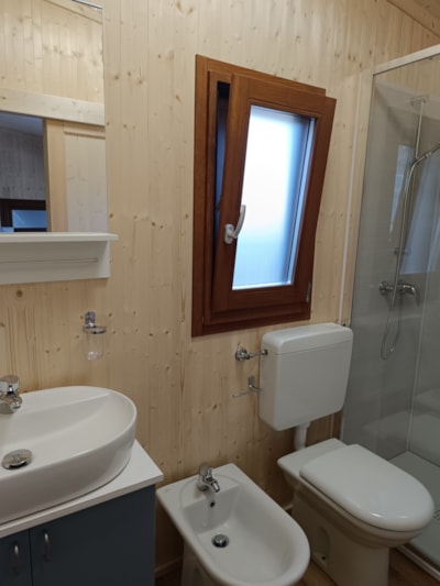Chalet with two connecting double bedrooms — 8