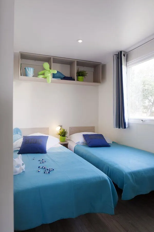 Mobil-Home Standard 25M² (2 Chambres) + Terrasse 6M² À 10M² + Tv