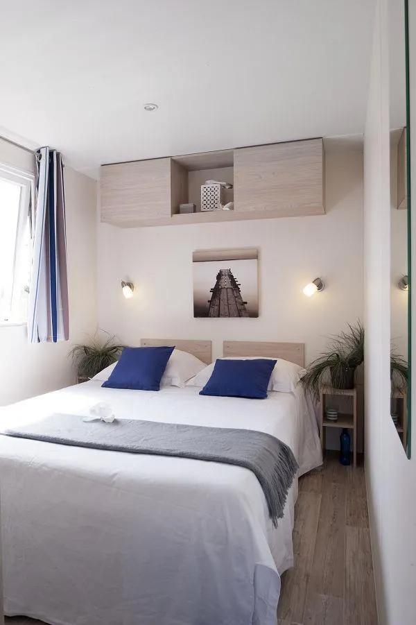 Mobil-Home Standard 25M² (2 Chambres) + Terrasse 6M² À 10M² + Tv