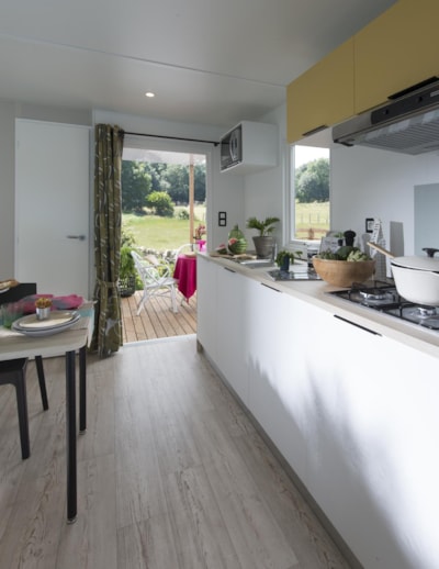 Comfort mobile home 25m² (2 bedrooms) + semi-covered terrace 10m² + TV — 4