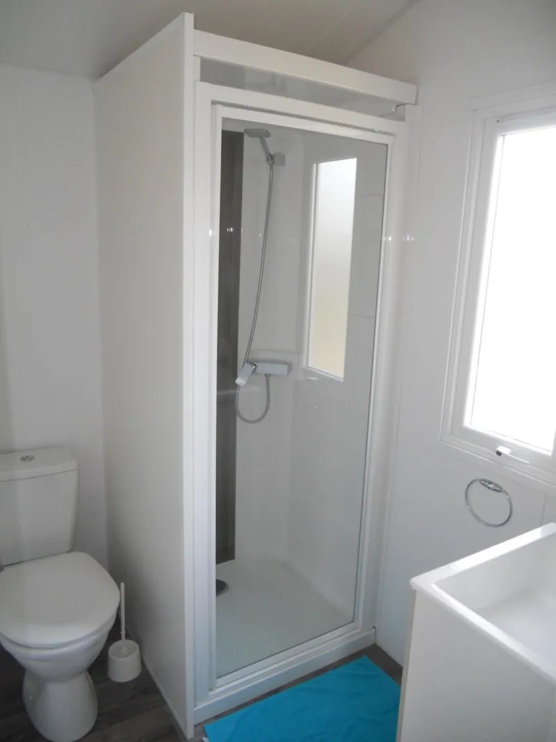 Mobil-Home Confort 18M² (1 Chambre) + Terrasse Couverte 9M² + Tv