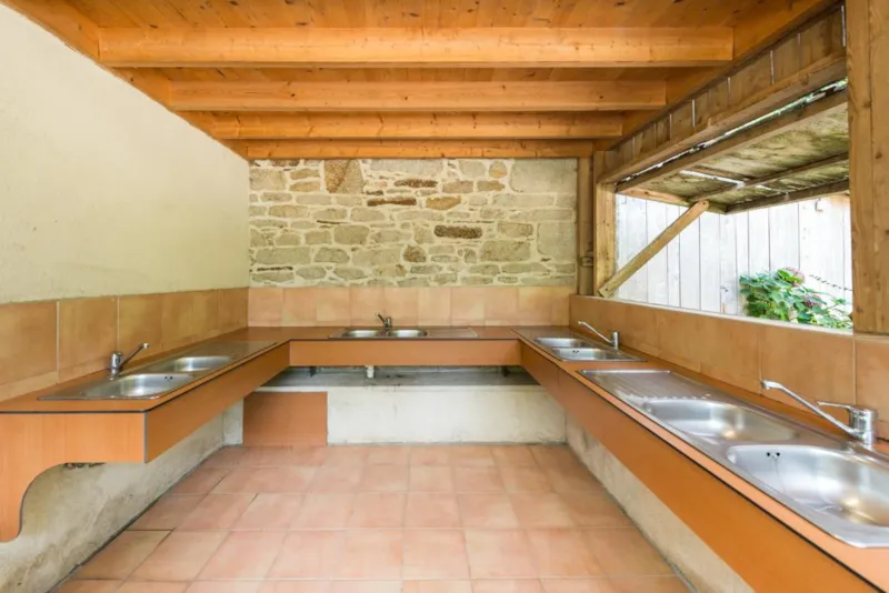 Emplacement Simple - Sans Électricité - 1 Véhicule