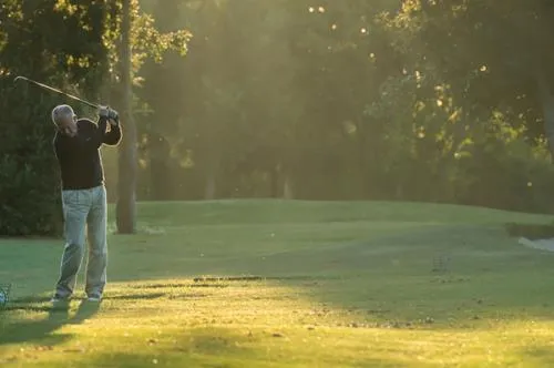 Emplacement Classique Supérieur - >100M² - Electricité 10 A - Eau À Proximité - 1 Vehicule