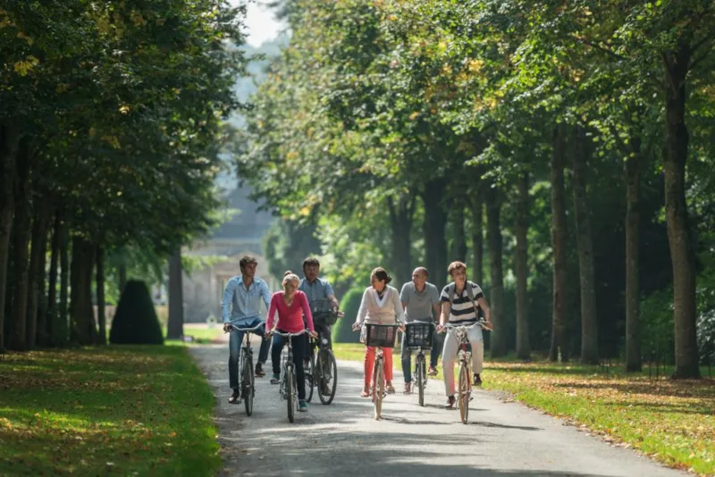 Emplacement Classique Supérieur - >100M² - Electricité 10 A - Eau À Proximité - 1 Vehicule
