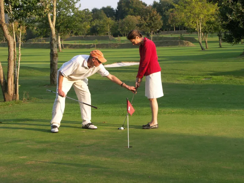 Emplacement Confort - >110 M² - Electricité 10A -Connexion  Eau - Evacuation Eau Grises - 1 Véhicule