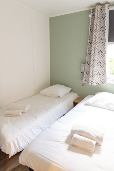 Sunêlia Prestige 2 bed rooms 1 bathroom - 32 m² +  large Semi covered wooden Terras 15 m² - New 2020 — 3
