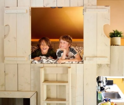 Safari tent 9 persons - 4 bedrooms — 4