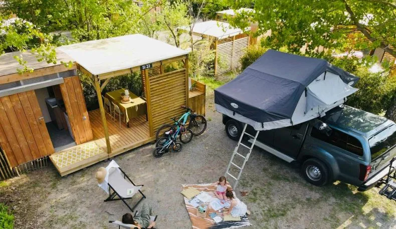 Emplacement Luxe Sanitaire Individuel + Garden Pack