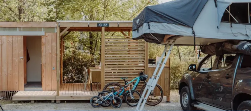 Emplacement Luxe Sanitaire Individuel + Garden Pack