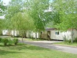 Mobil Home Montana Classique 32 M² 2 Chambres, Terrasse À La Semaine