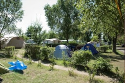 Camping Ile de la Comtesse - image n°10 - Roulottes