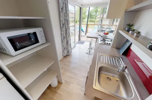 Location - Mobil Home Bois Atlantis Péniche  29M² 2 Chambres 2018 - image n°4 - Camping Ile de la Comtesse
