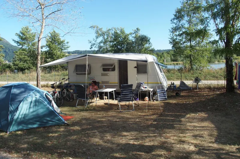 Forfait Grand Confort Avec Eau, Égout Et Électricité 10A