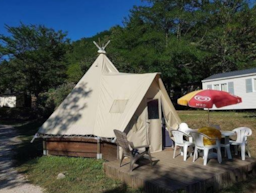 Accommodation - Tipi Standard 18M² - 2 Bedrooms - Without Sanitary - Flower Camping Mas de Champel