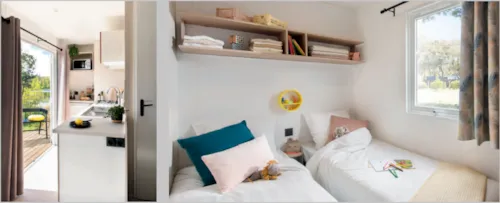 Accommodation - Mobile-Home 30M²- Premium - 2 Bedrooms - Covered Terrace - Clim + Tv + Sheets + Towels Included - image n°7 - Flower Camping Mas de Champel