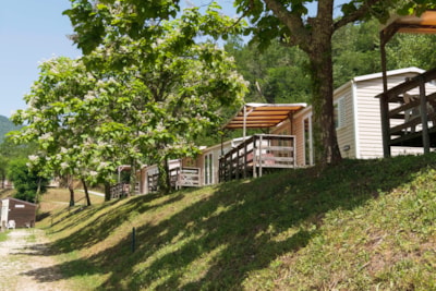Mobile-Home 30m² - Comfort - 2 bedrooms - Semi-covered terrace - TV - Air conditioning