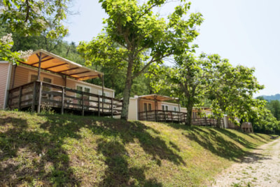 Mobile-Home 30m² - Comfort - 2 bedrooms - Semi-covered terrace - TV - Air conditioning