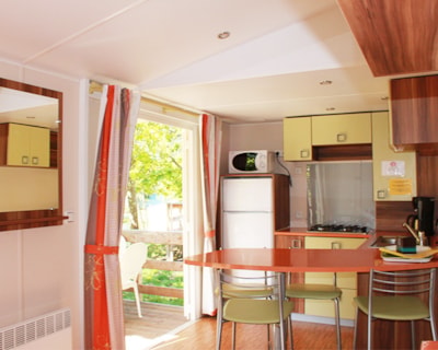 Mobile Home 30m² - Standard - 2 bedrooms - semi-covered terrace - TV - Air conditioning