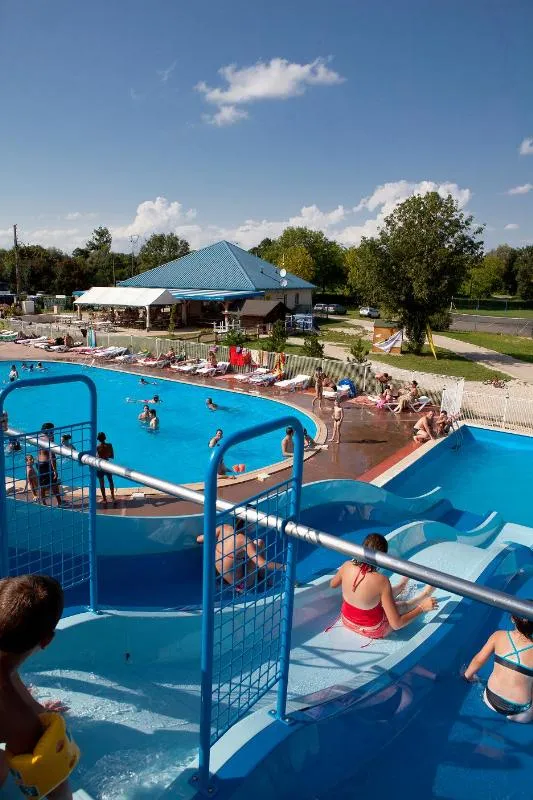 Camping Les Bords de Loue