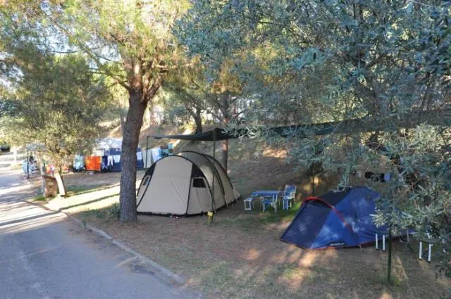 Emplacement Pour Grande Tente Et/Ou Avec Vue Sur Le Lac
