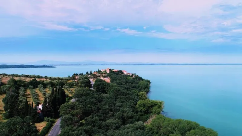 Emplacement Pour Grande Tente Et/Ou Avec Vue Sur Le Lac