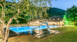 VERNEDA CAMPING MOUNTAIN RESORT - image n°2 - Roulottes