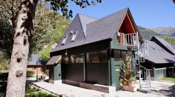 Mietunterkunft - Ferienwohnungen Humarau - VERNEDA CAMPING MOUNTAIN RESORT
