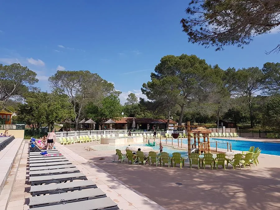 CAMPING LA PIERRE VERTE
