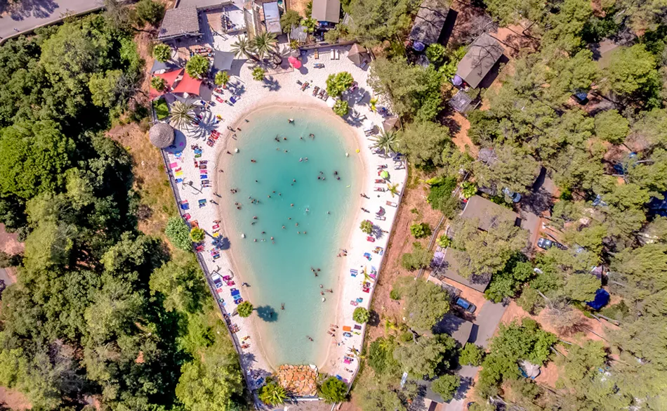 CAMPING LA PIERRE VERTE