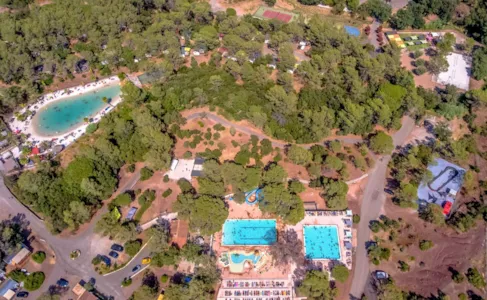 CAMPING LA PIERRE VERTE - Camping Direct