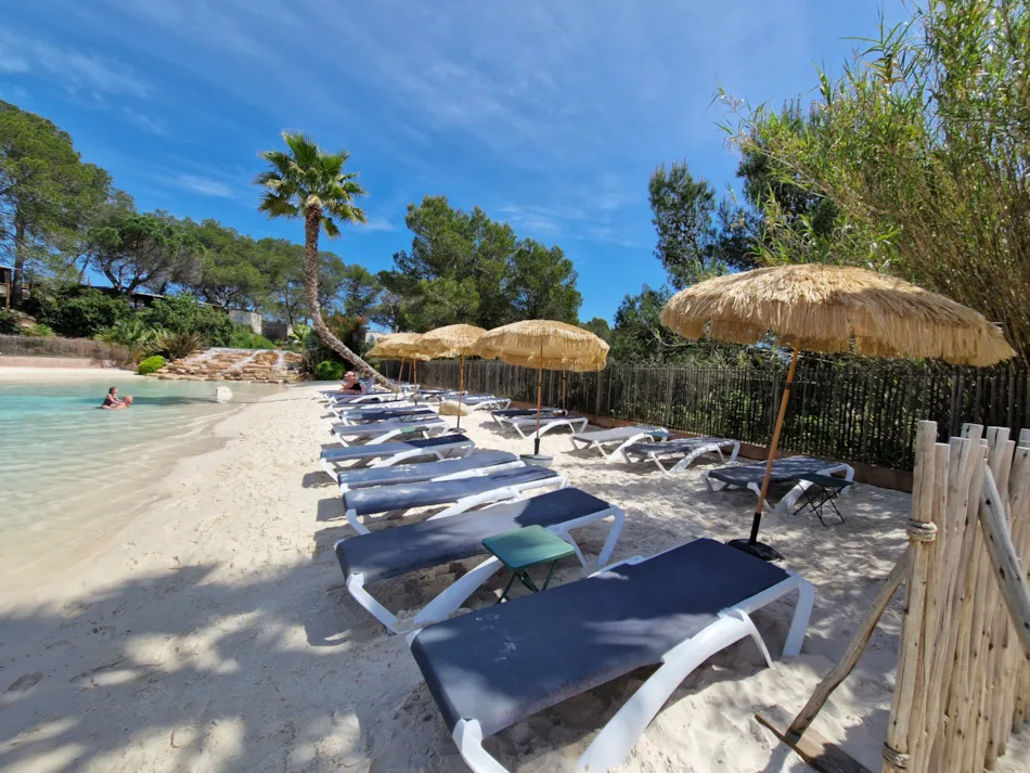 CAMPING LA PIERRE VERTE