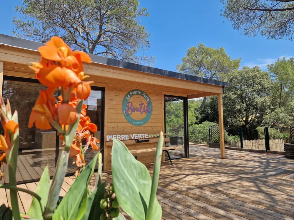 CAMPING LA PIERRE VERTE