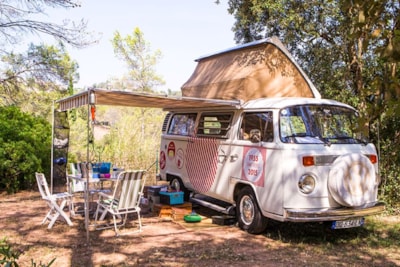 Pitch CARAVAN CONFORT + electricity 10A + water point + wastewater connection — 2