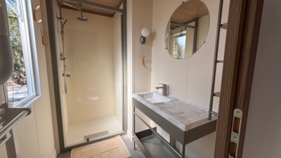 GAIA 4 - PRIVILEGE LINE - 31M² - 18M² TERRACE WITH JACUZZI