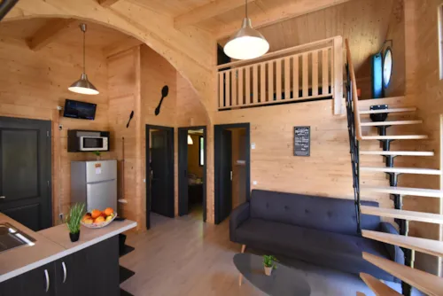 Mietunterkunft - Chalet Grand Delmas 3 Zimmer (Klimaanlage) Premium + Spa - Quartier 3 Becs - image n°2 - YELLOH! VILLAGE - LE COUSPEAU