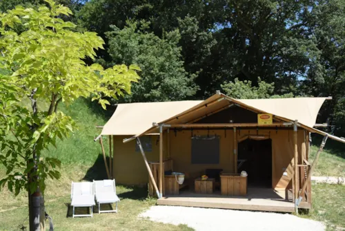 Mietunterkunft - Zelt Glamping 2 Zimmer (Klimaanlage) **** - Quartier Roche Colombe - image n°2 - YELLOH! VILLAGE - LE COUSPEAU