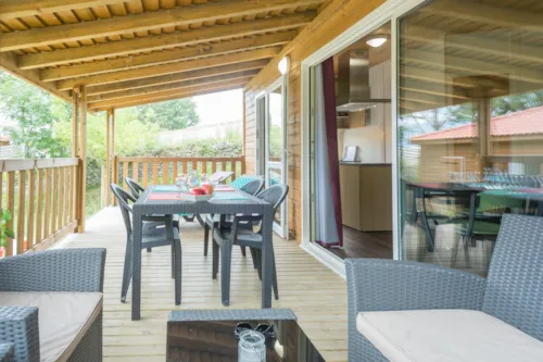 Accommodation - Chalet Pomerolle 2 Bedrooms (Air-Conditioning) **** - Quartier Bellevue - image n°6 - YELLOH! VILLAGE - LE COUSPEAU