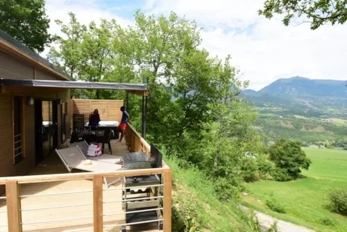 Huuraccommodatie(s) - Chalet Signal 2 Slaapkamers 2 Badkamers Premium Airconditioning + Jacuzzi - image n°1 - YELLOH! VILLAGE - LE COUSPEAU