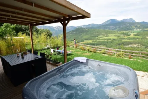 Huuraccommodatie(s) - Cottage Taos Pradou 2 Slaapkamers 2 Badkamers Premium Airconditioning + Spa - image n°3 - YELLOH! VILLAGE - LE COUSPEAU