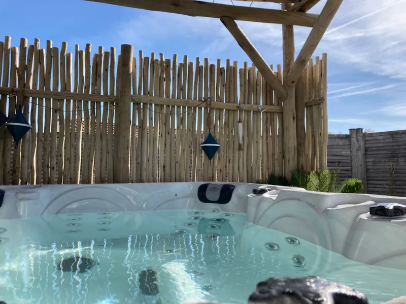 Villa Litore Oya Jacuzzi